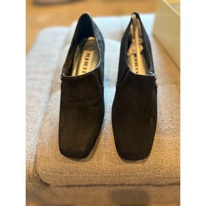 Jubilee "Side Detail" Square Toe Slip-On Pumps — Black